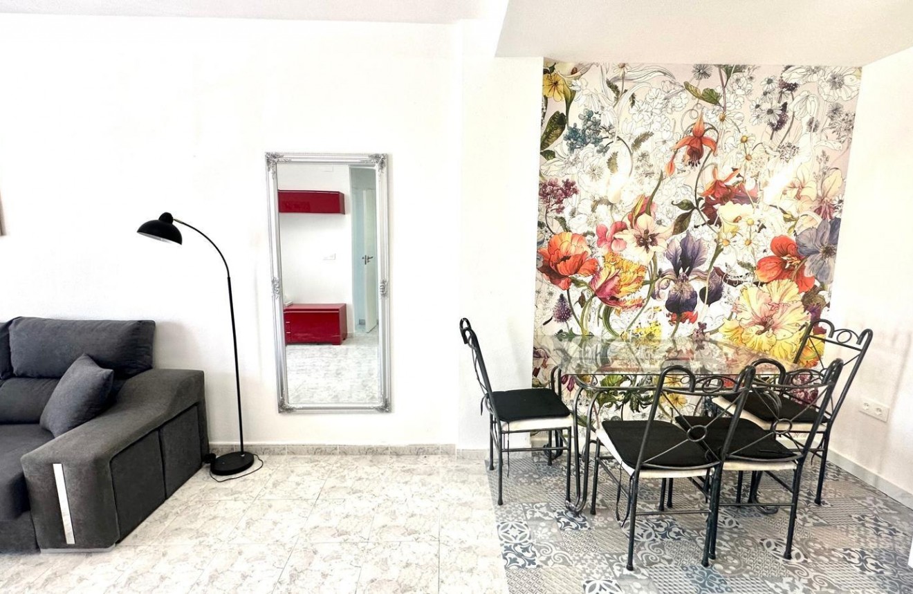 Resale - Apartment / flat -
Orihuela Costa - Playa Flamenca