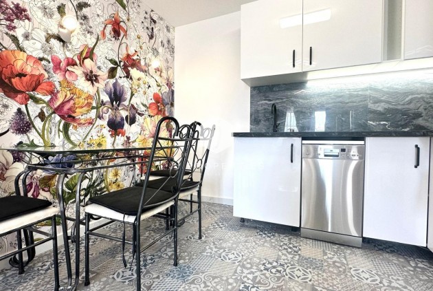 Resale - Apartment / flat -
Orihuela Costa - Playa Flamenca