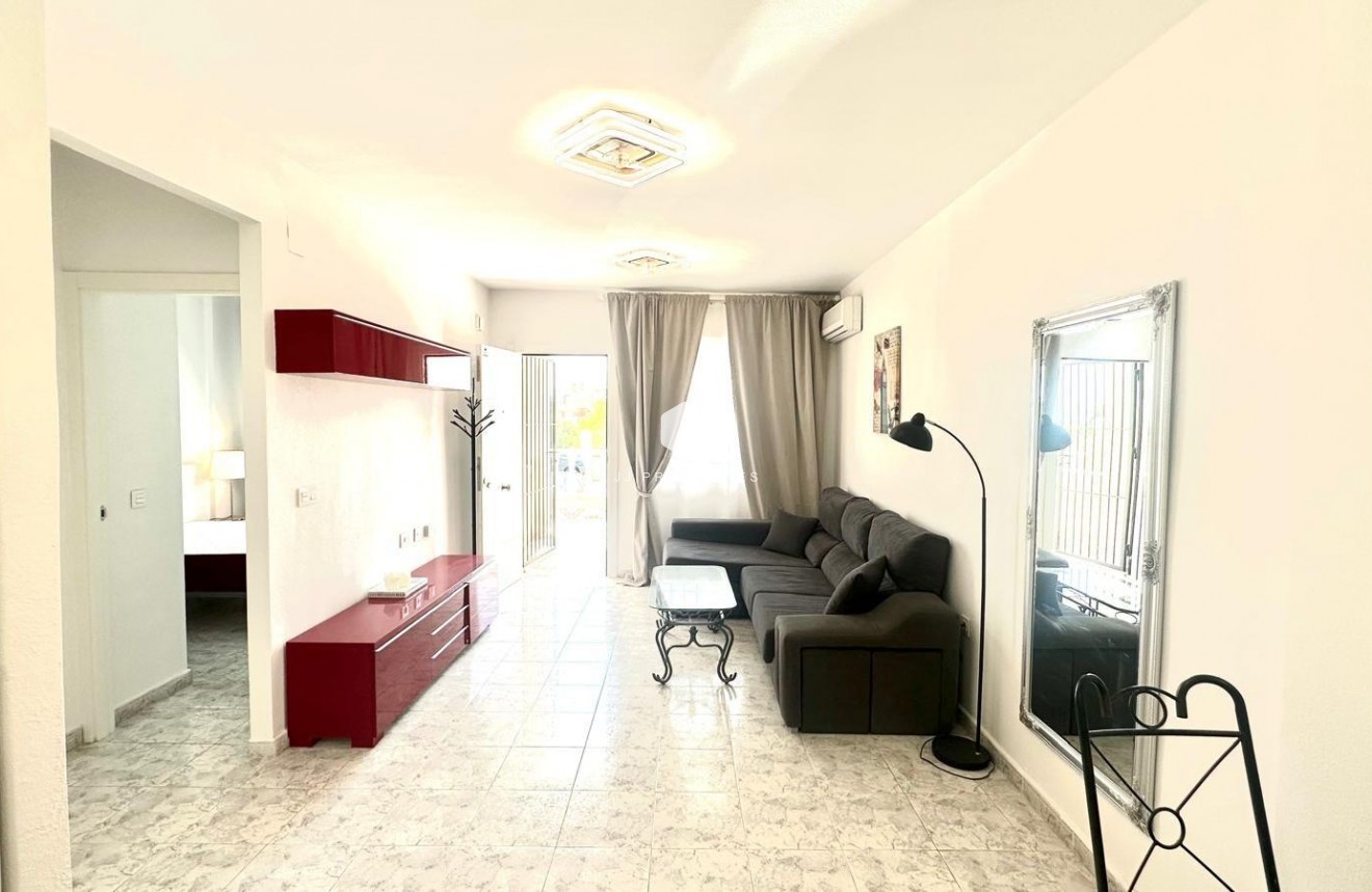 Resale - Apartment / flat -
Orihuela Costa - Playa Flamenca