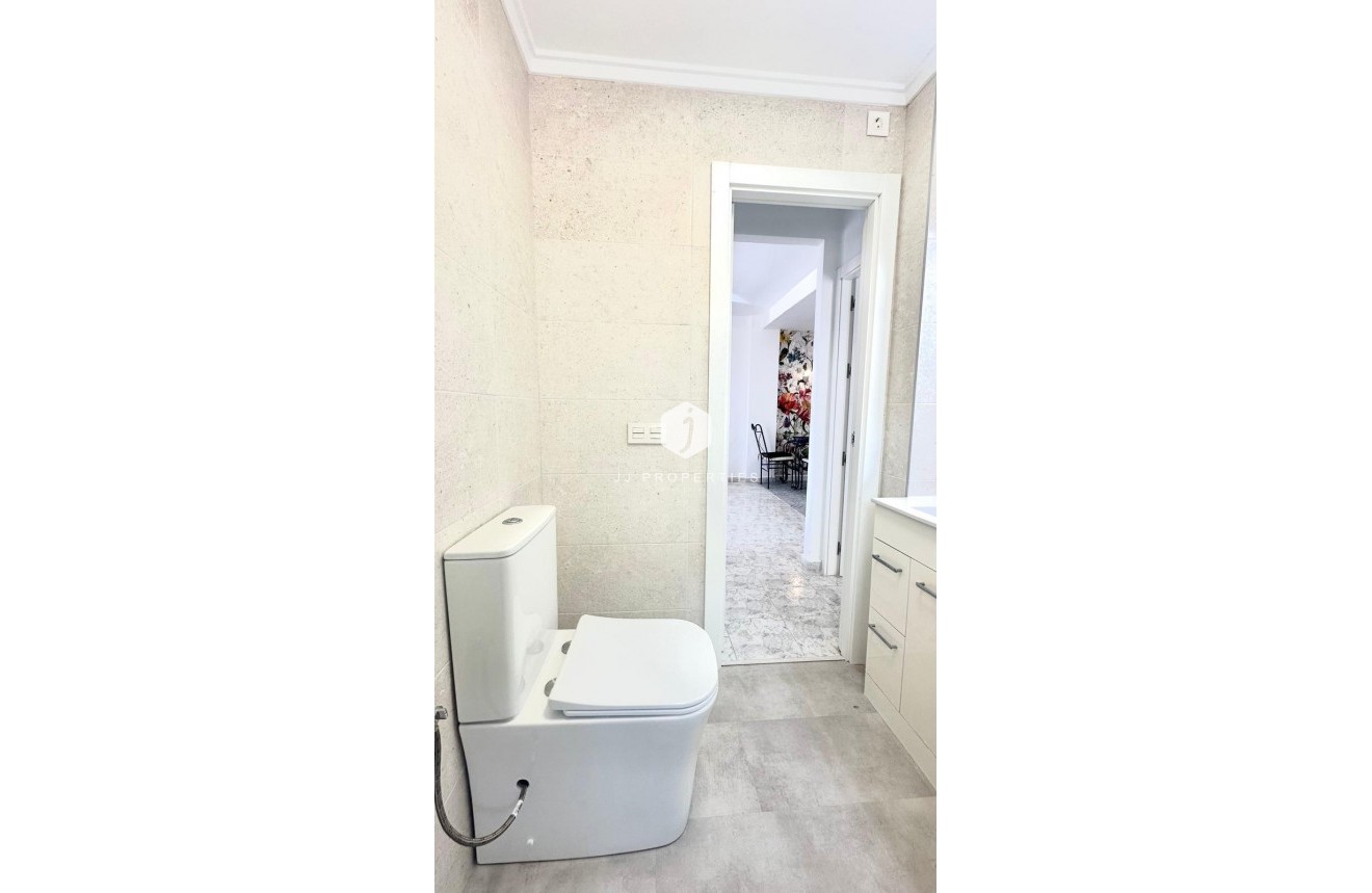 Resale - Apartment / flat -
Orihuela Costa - Playa Flamenca