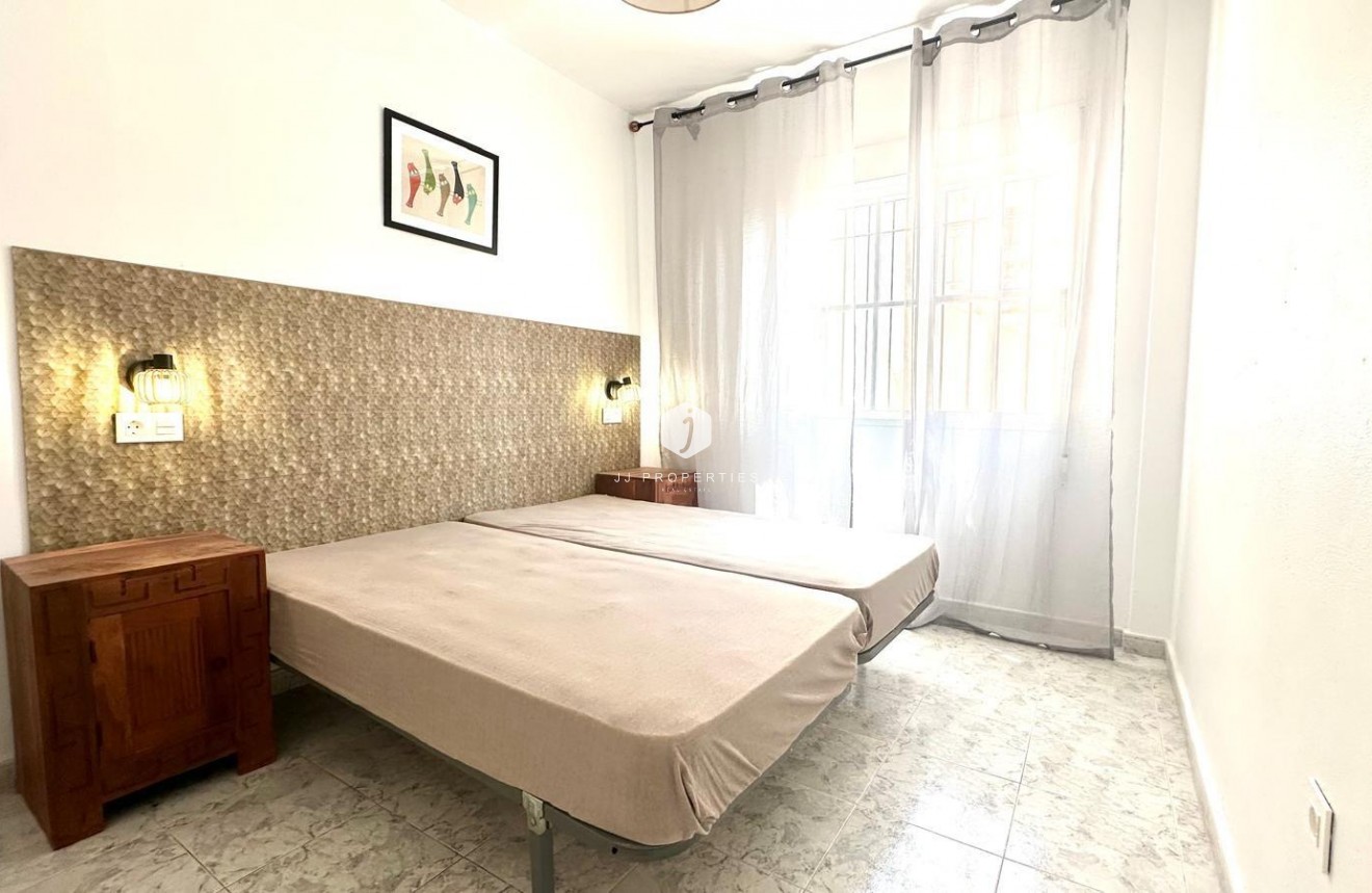 Resale - Apartment / flat -
Orihuela Costa - Playa Flamenca