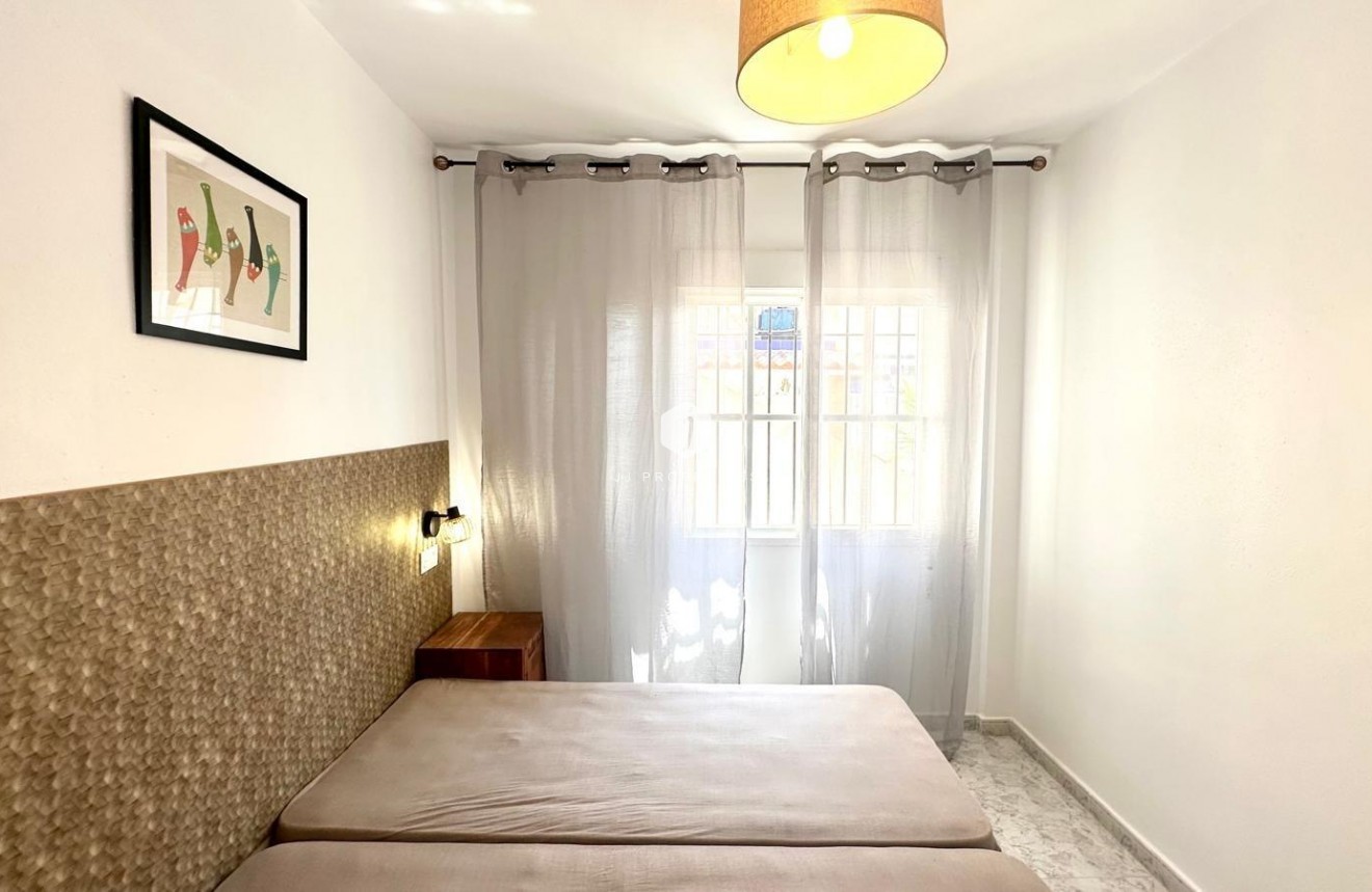 Resale - Apartment / flat -
Orihuela Costa - Playa Flamenca