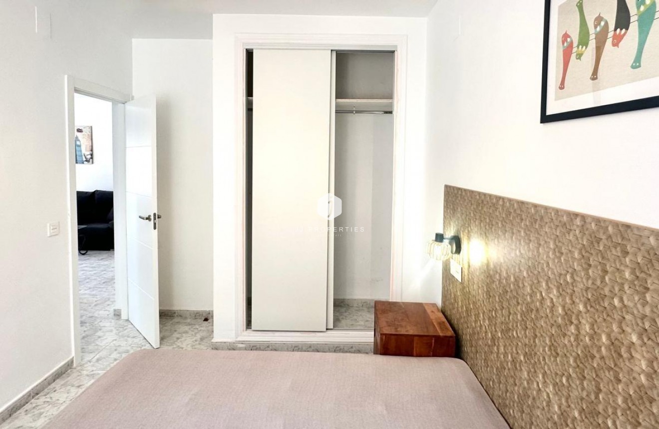 Resale - Apartment / flat -
Orihuela Costa - Playa Flamenca