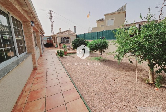 Tweedehands - Villa -
Torrevieja - La Siesta - El Salado - Torreta