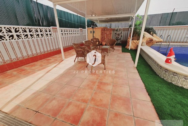 Tweedehands - Villa -
Torrevieja - La Siesta - El Salado - Torreta