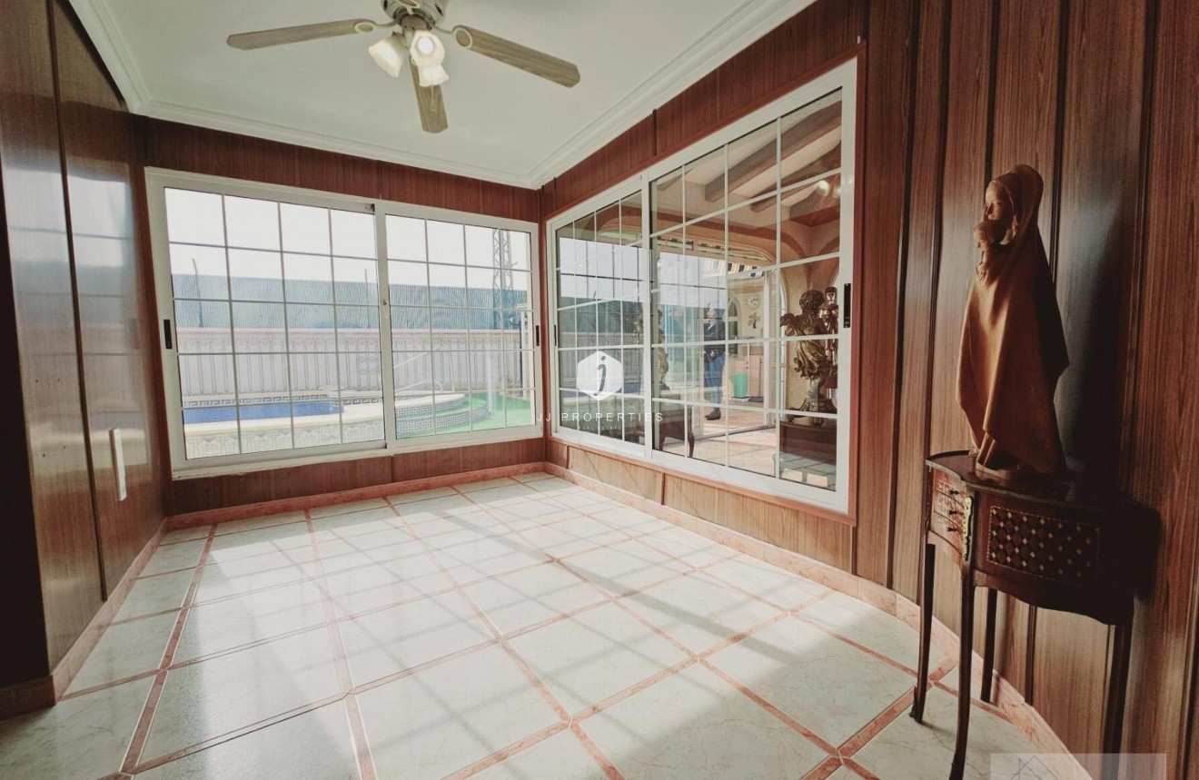 Tweedehands - Villa -
Torrevieja - La Siesta - El Salado - Torreta