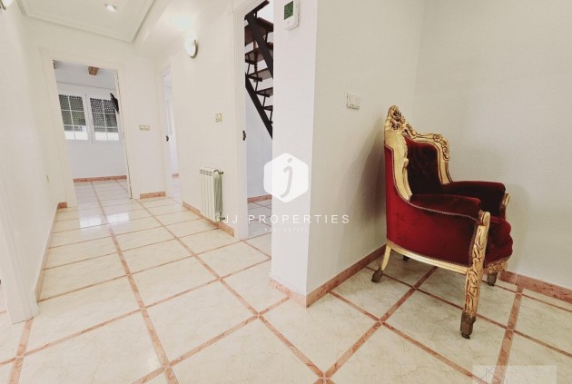 Tweedehands - Villa -
Torrevieja - La Siesta - El Salado - Torreta