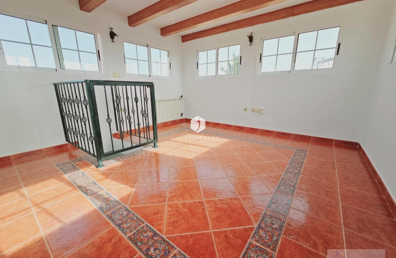 Tweedehands - Villa -
Torrevieja - La Siesta - El Salado - Torreta