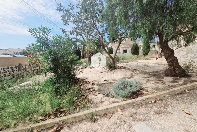 Segunda mano - Villa -
Torrevieja - Los Balcones - Los Altos del Edén