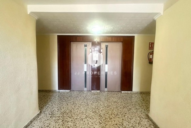 Tweedehands - Appartement / flat -
Torrevieja - Punta prima
