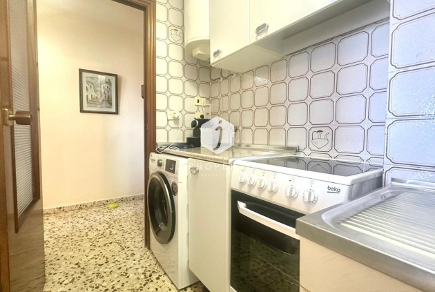 Tweedehands - Appartement / flat -
Torrevieja - Punta prima