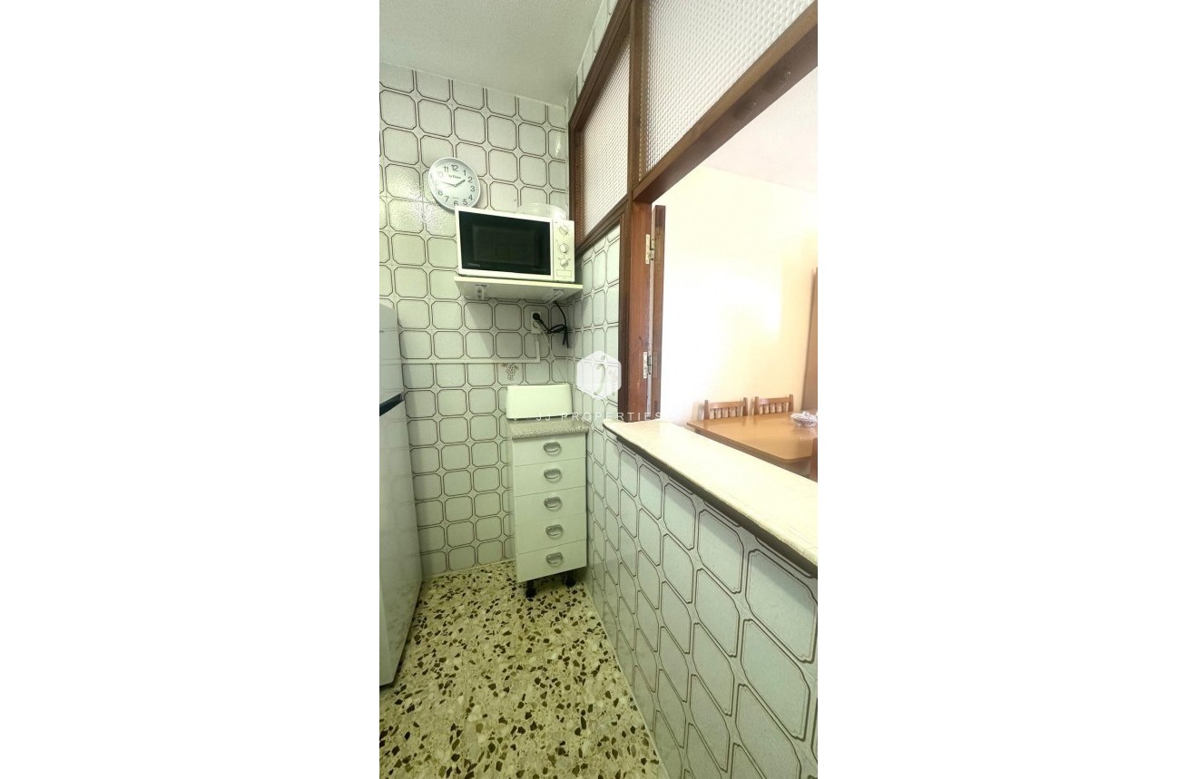 Tweedehands - Appartement / flat -
Torrevieja - Punta prima