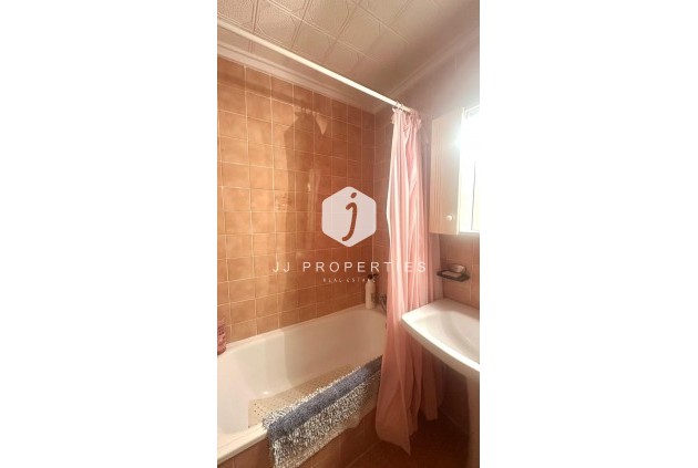Tweedehands - Appartement / flat -
Torrevieja - Punta prima