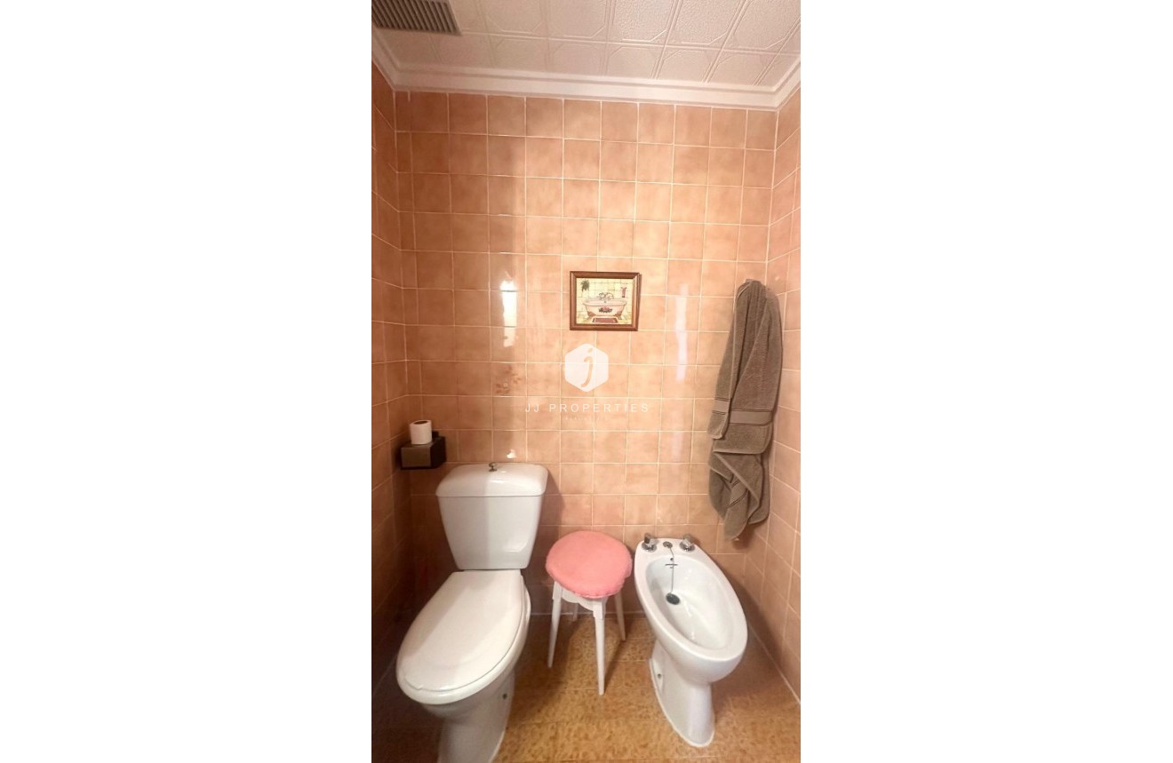 Tweedehands - Appartement / flat -
Torrevieja - Punta prima