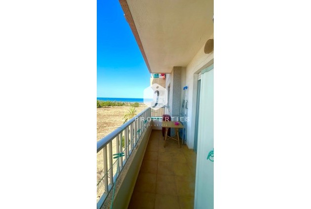 Tweedehands - Appartement / flat -
Torrevieja - Punta prima