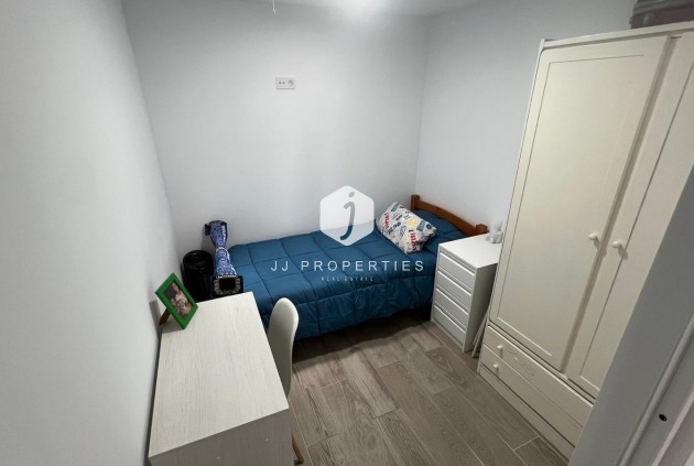 Tweedehands - Bungalow -
Torrevieja - La Siesta - El Salado - Torreta