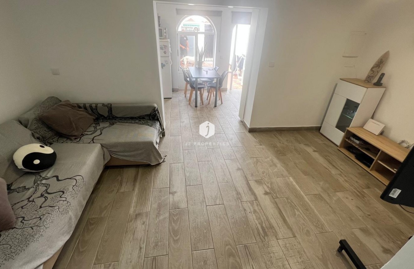 Tweedehands - Bungalow -
Torrevieja - La Siesta - El Salado - Torreta