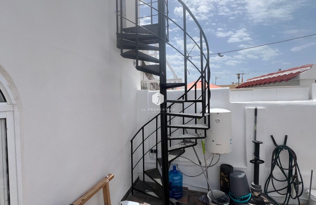 Tweedehands - Bungalow -
Torrevieja - La Siesta - El Salado - Torreta