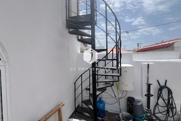 Tweedehands - Bungalow -
Torrevieja - La Siesta - El Salado - Torreta