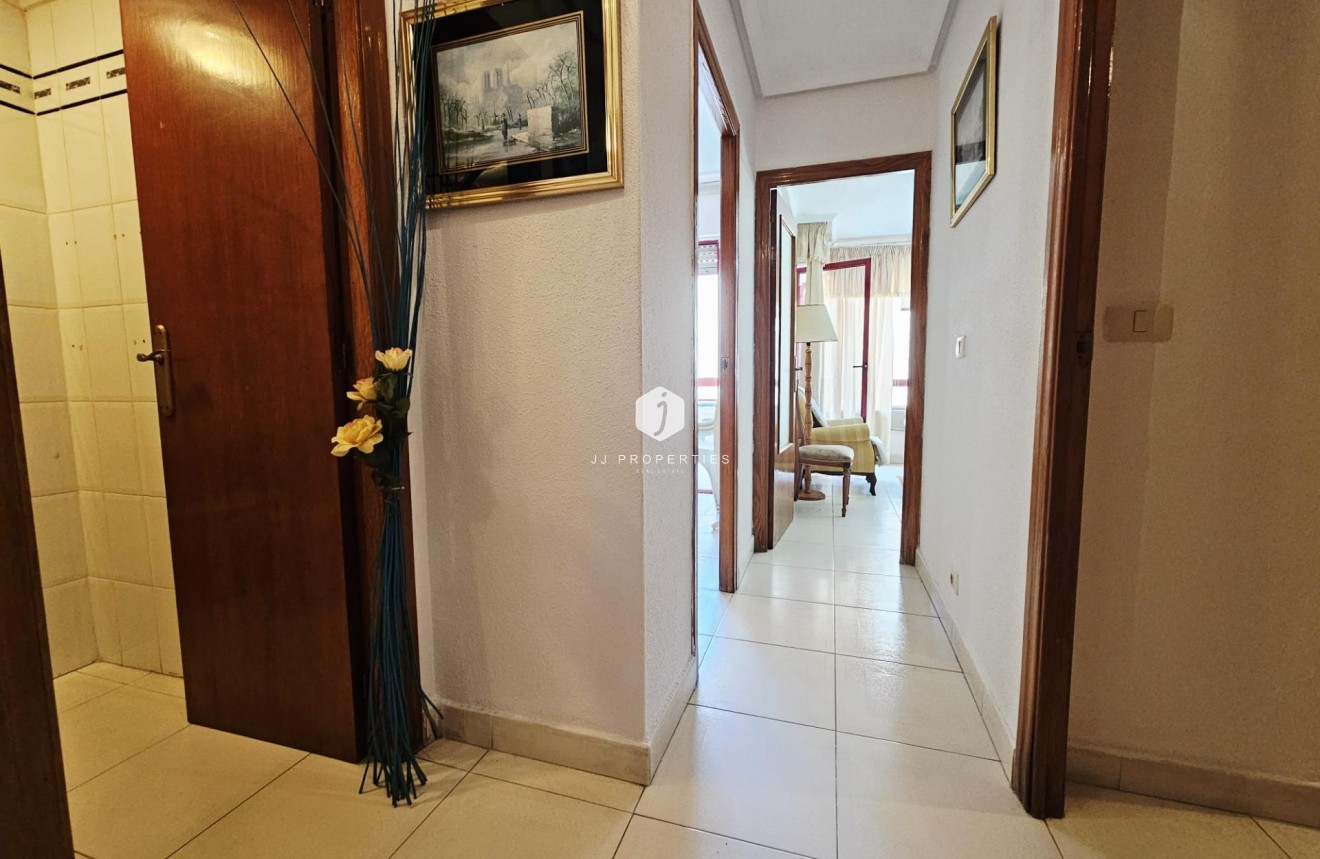 Tweedehands - Appartement / flat -
Guardamar del Segura - Pueblo