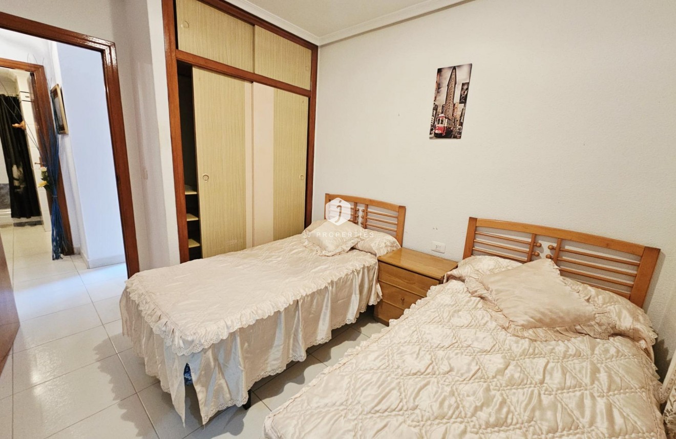Tweedehands - Appartement / flat -
Guardamar del Segura - Pueblo