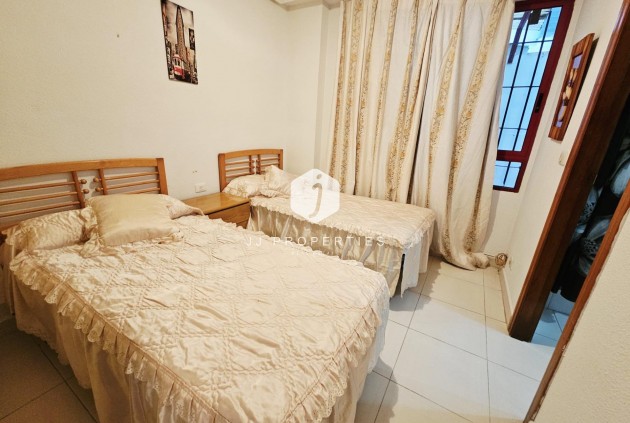 Tweedehands - Appartement / flat -
Guardamar del Segura - Pueblo