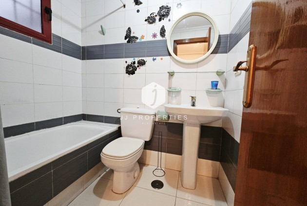 Tweedehands - Appartement / flat -
Guardamar del Segura - Pueblo