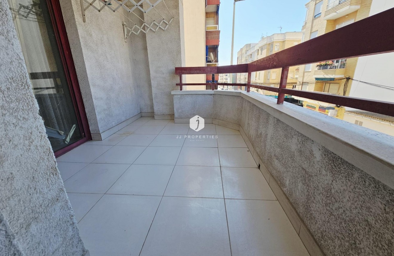 Tweedehands - Appartement / flat -
Guardamar del Segura - Pueblo