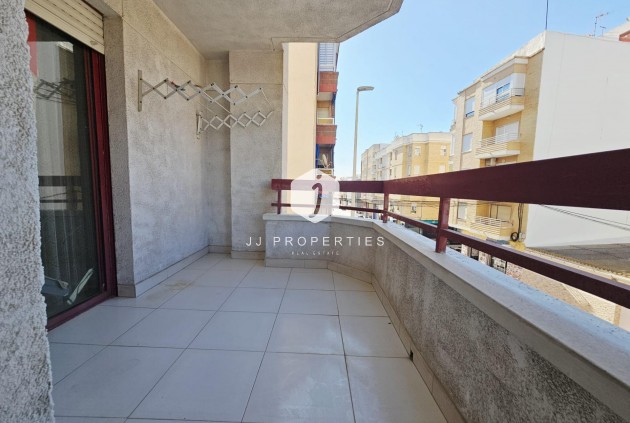 Tweedehands - Appartement / flat -
Guardamar del Segura - Pueblo