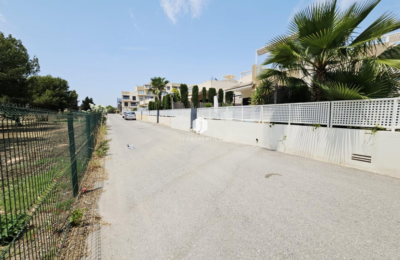 Tweedehands - Villa -
Orihuela Costa - La Regia