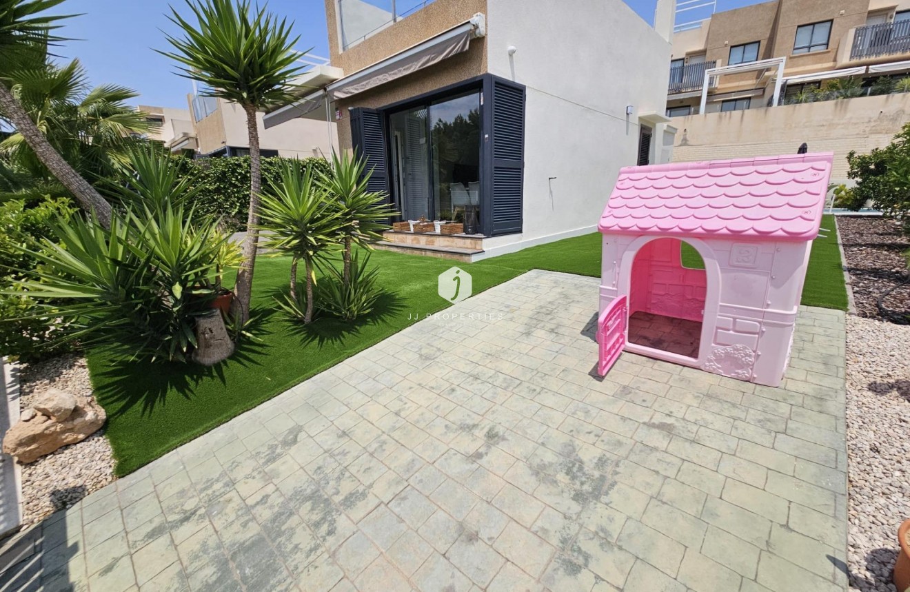 Tweedehands - Villa -
Orihuela Costa - La Regia