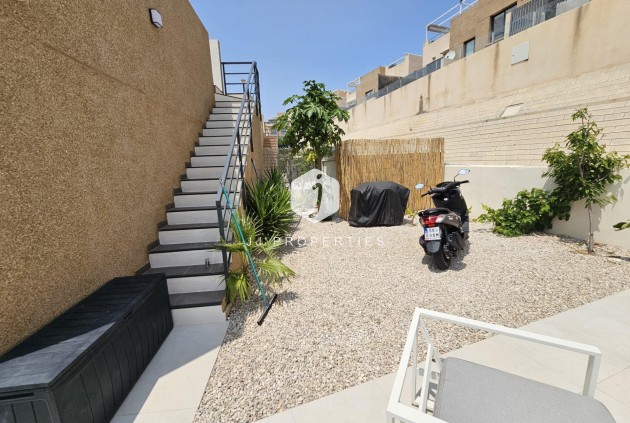 Tweedehands - Villa -
Orihuela Costa - La Regia