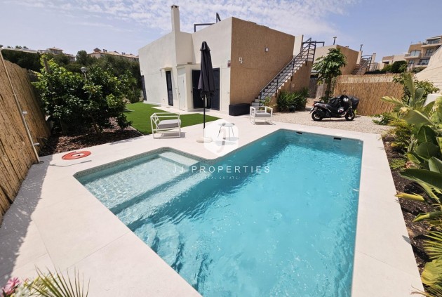 Tweedehands - Villa -
Orihuela Costa - La Regia