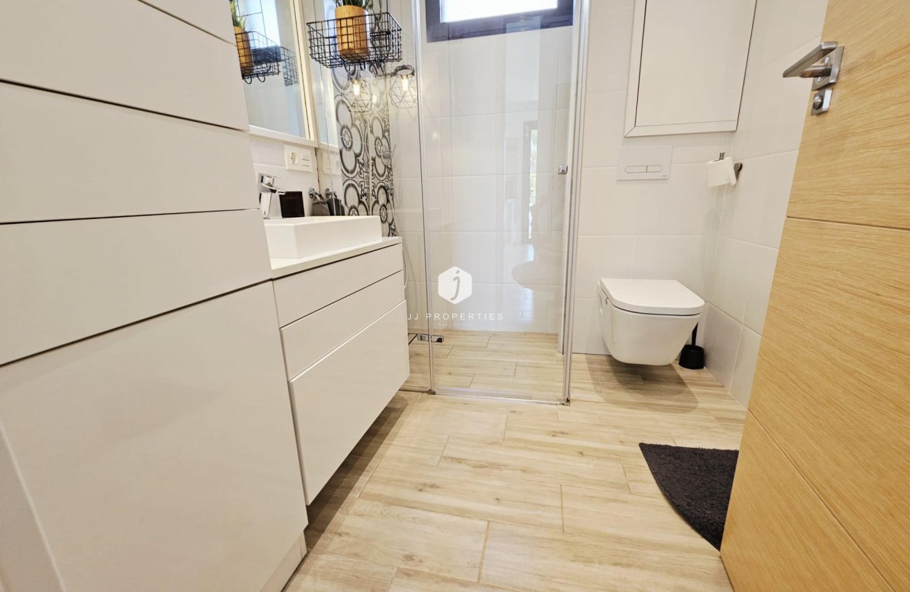 Tweedehands - Villa -
Orihuela Costa - La Regia