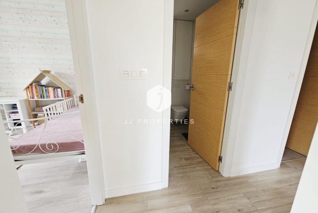 Tweedehands - Villa -
Orihuela Costa - La Regia