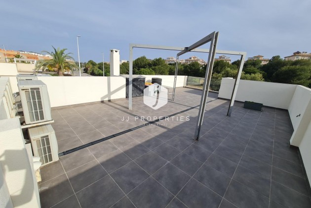 Tweedehands - Villa -
Orihuela Costa - La Regia