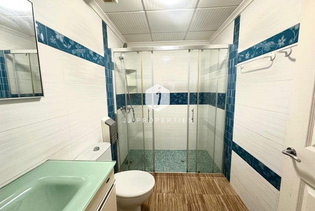 Tweedehands - Appartement / flat -
Torrevieja - Playa del Cura