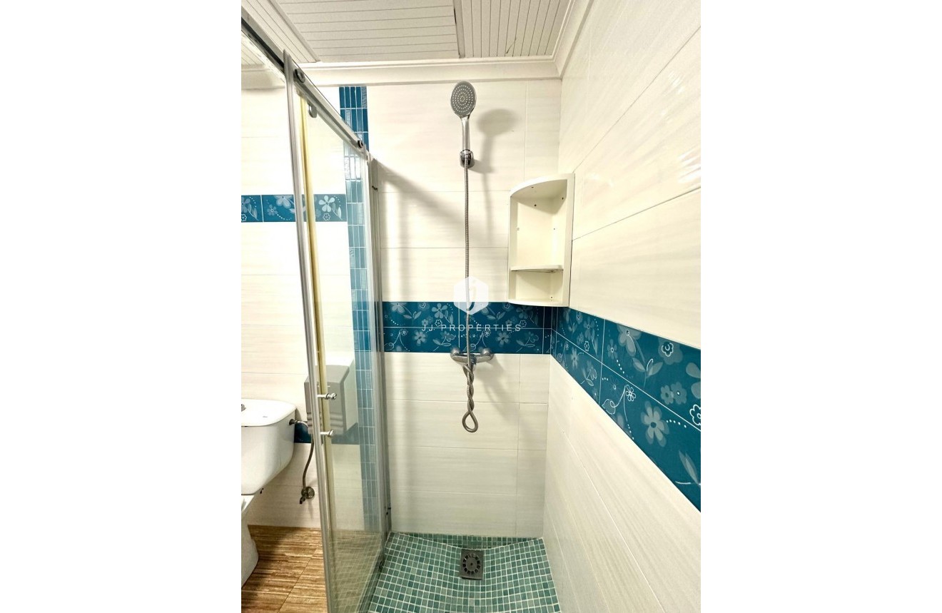 Tweedehands - Appartement / flat -
Torrevieja - Playa del Cura