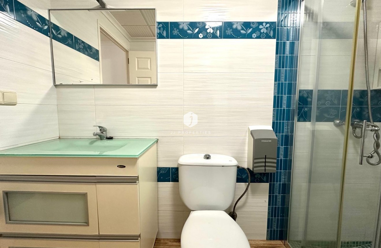 Tweedehands - Appartement / flat -
Torrevieja - Playa del Cura