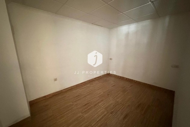 Tweedehands - Appartement / flat -
Torrevieja - Playa del Cura