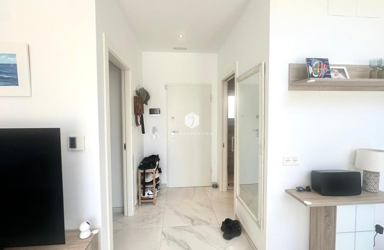 Tweedehands - Villa -
Torrevieja - Miramar - Torre Del Moro