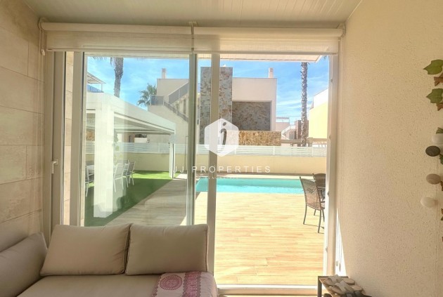 Tweedehands - Villa -
Torrevieja - Miramar - Torre Del Moro