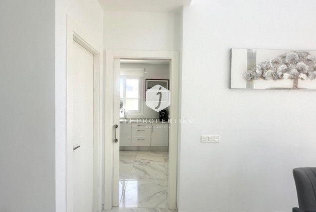 Tweedehands - Villa -
Torrevieja - Miramar - Torre Del Moro