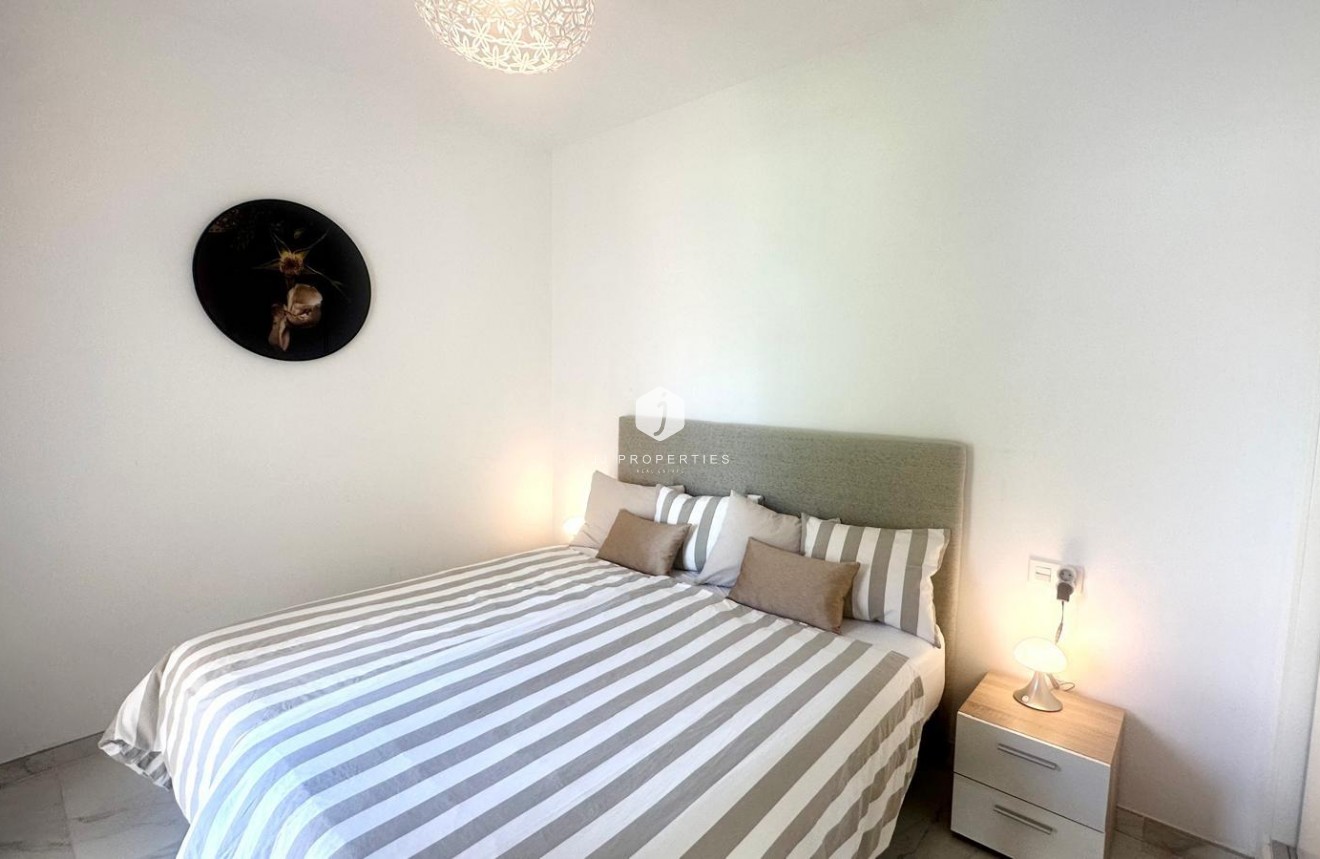 Tweedehands - Villa -
Torrevieja - Miramar - Torre Del Moro