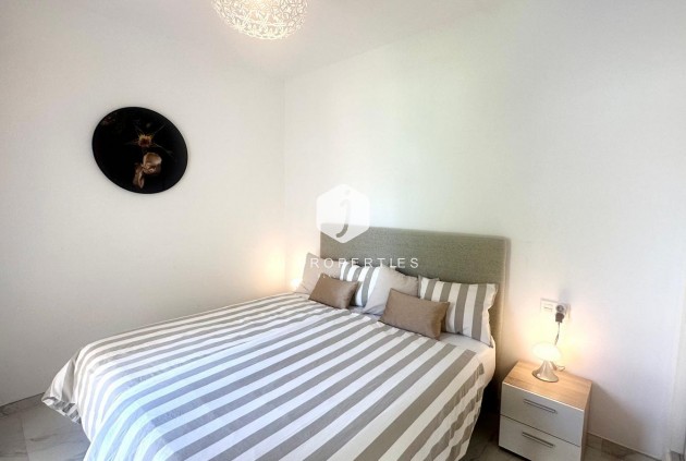 Tweedehands - Villa -
Torrevieja - Miramar - Torre Del Moro