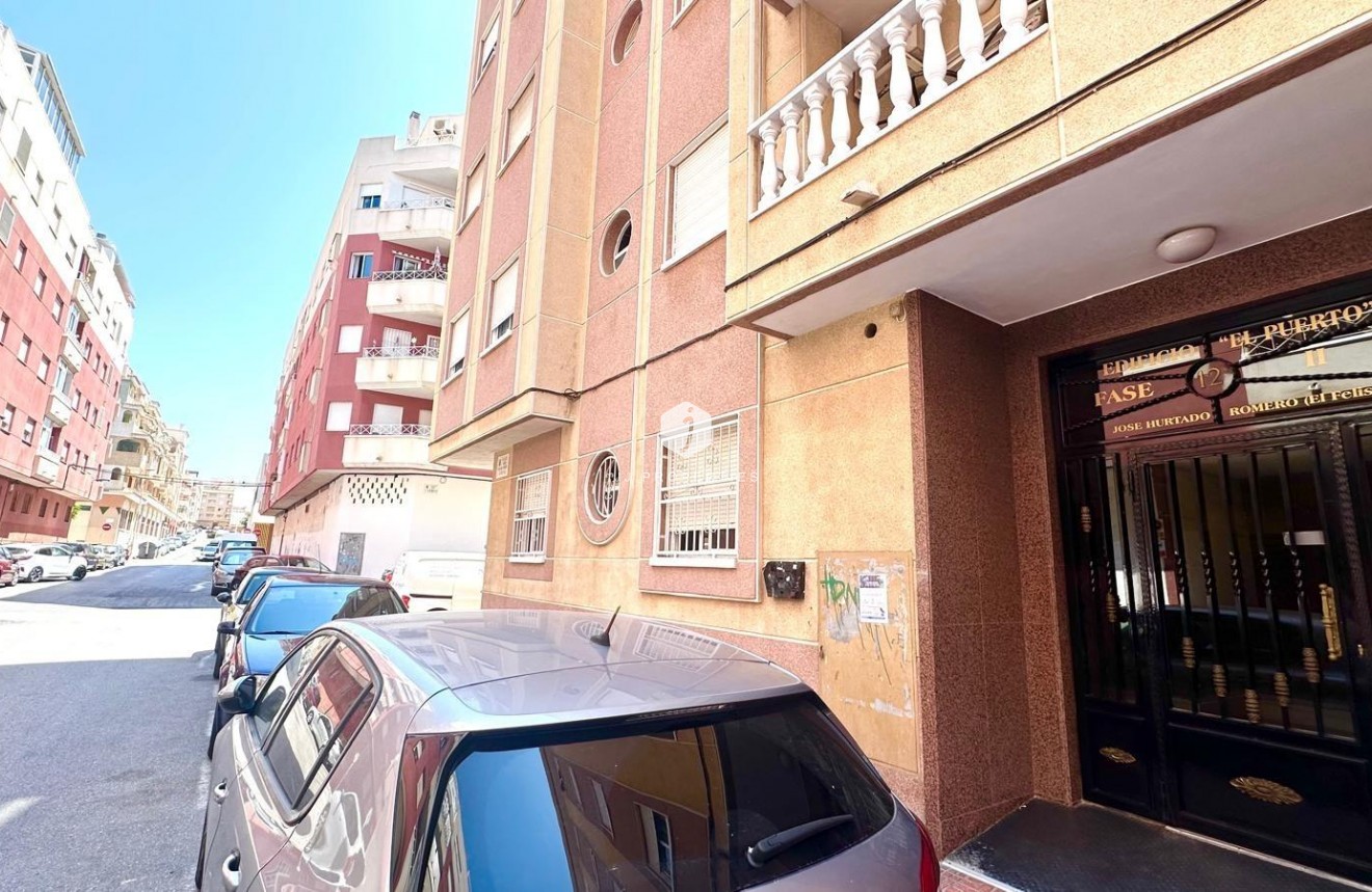 Tweedehands - Appartement / flat -
Torrevieja - Centro
