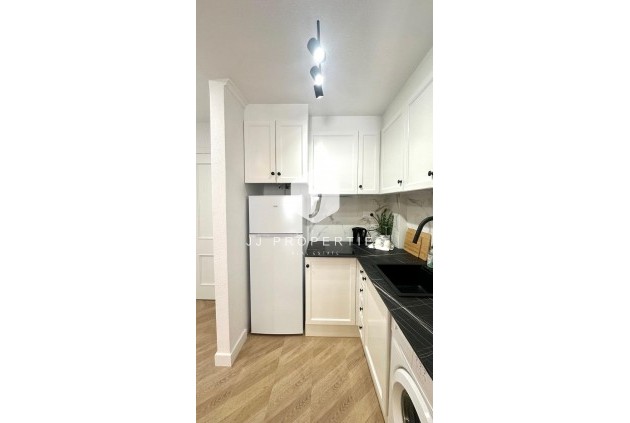 Tweedehands - Appartement / flat -
Torrevieja - Centro