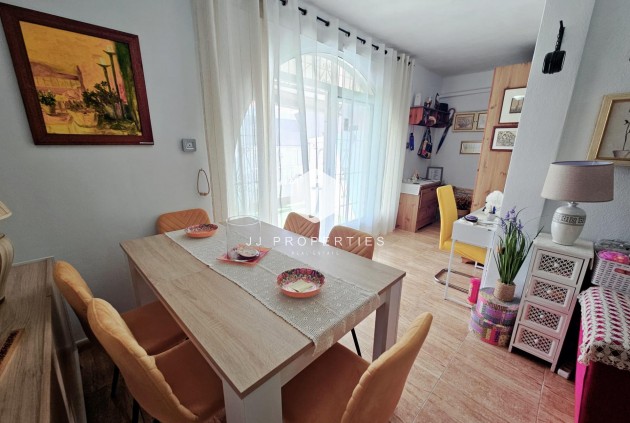 Tweedehands - Bungalow -
Torrevieja - La Siesta - El Salado - Torreta