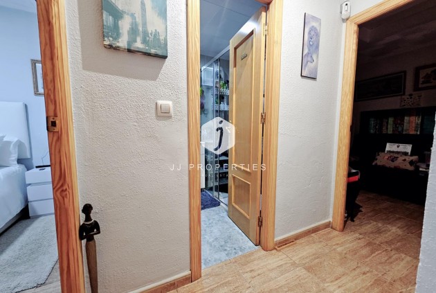 Tweedehands - Bungalow -
Torrevieja - La Siesta - El Salado - Torreta