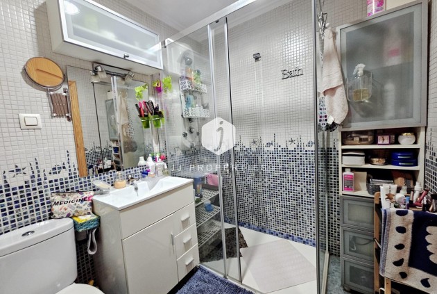 Tweedehands - Bungalow -
Torrevieja - La Siesta - El Salado - Torreta